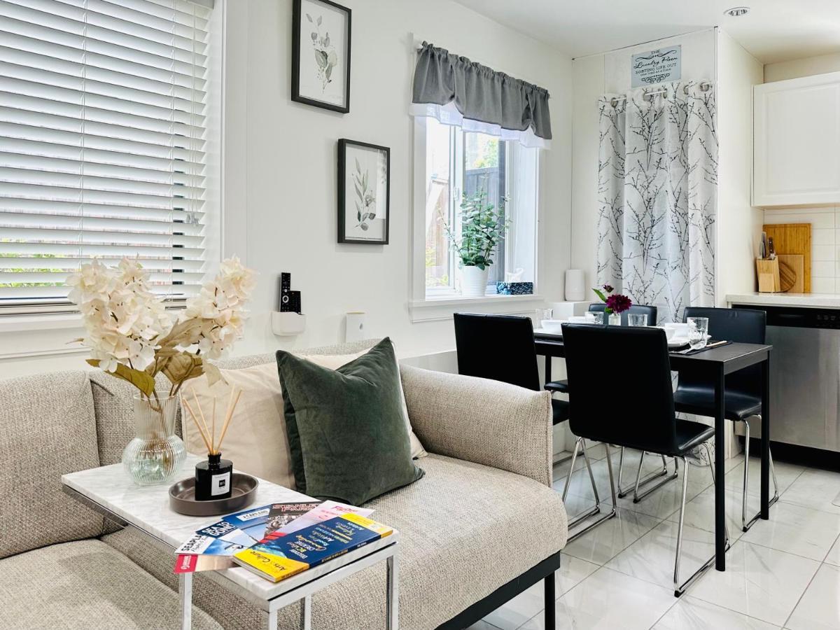 2Br 1.5Ba Full Kitchen Private Guest House - Free Parking - Central Location Vancouver Kültér fotó